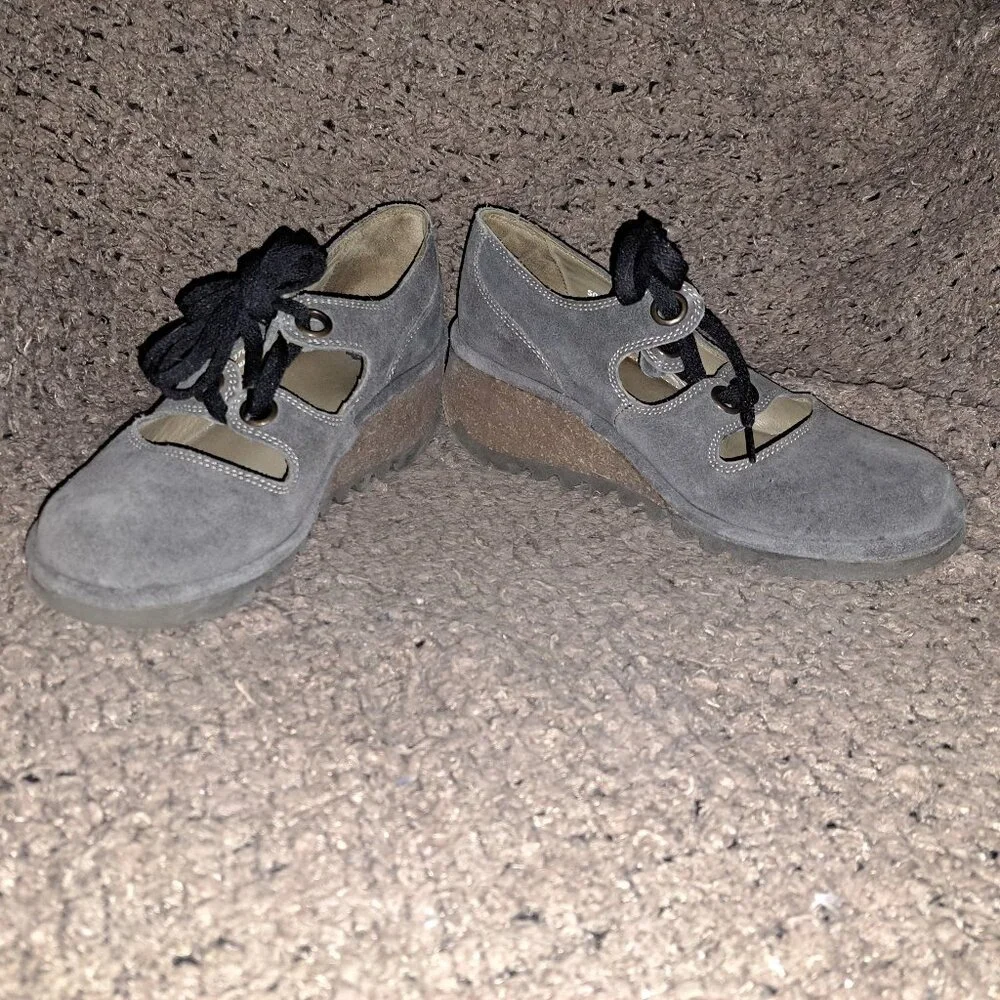 FLY LONDON-Nely-Gray Lace Up Suede Wedge Loafer-Sz 39/8.5-Near Mint